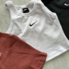 Musculosa NK essentials
